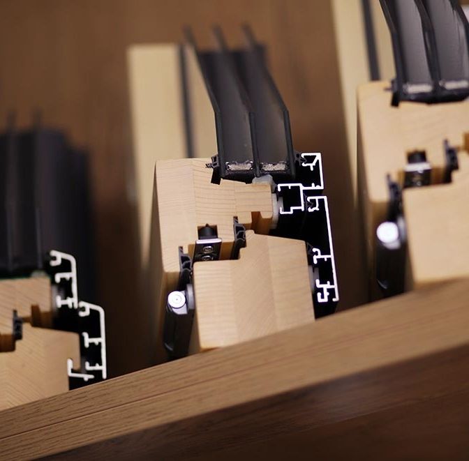 Holzfenster Musterecken